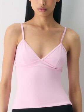 Aritzia Original Contour Sparks Tank

Colour
Milkshake